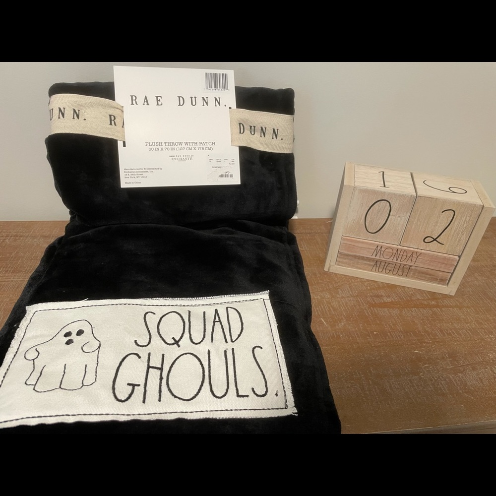 New Rae Dunn Halloween throw